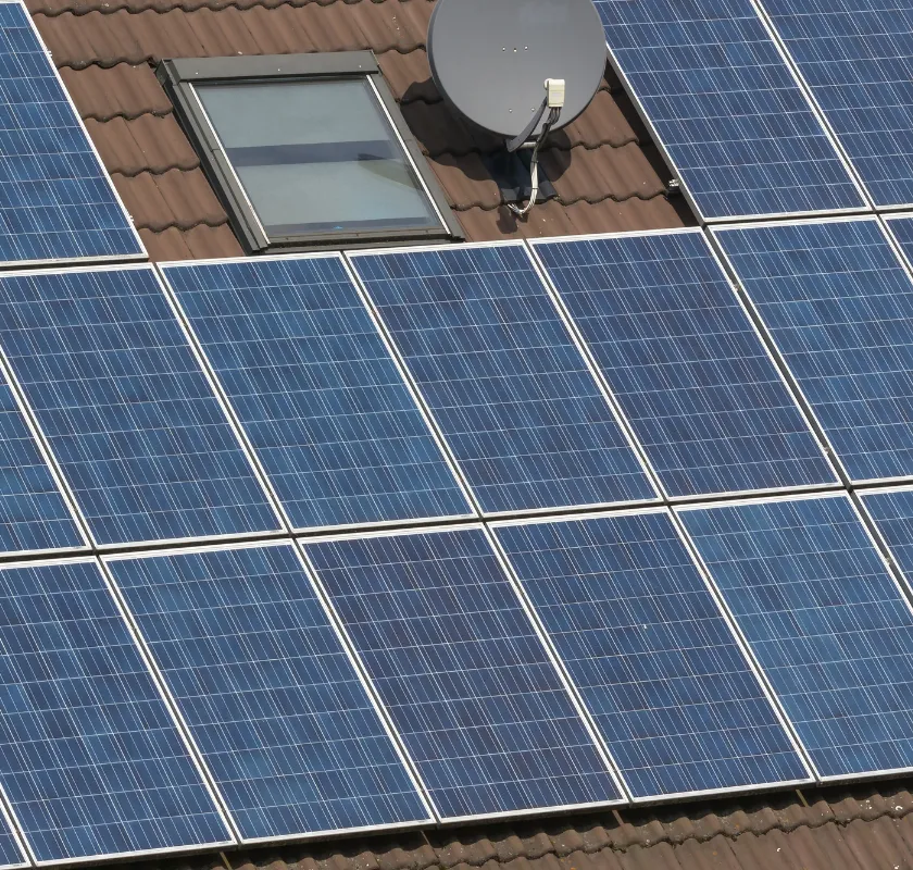 Home rooftop solar installation